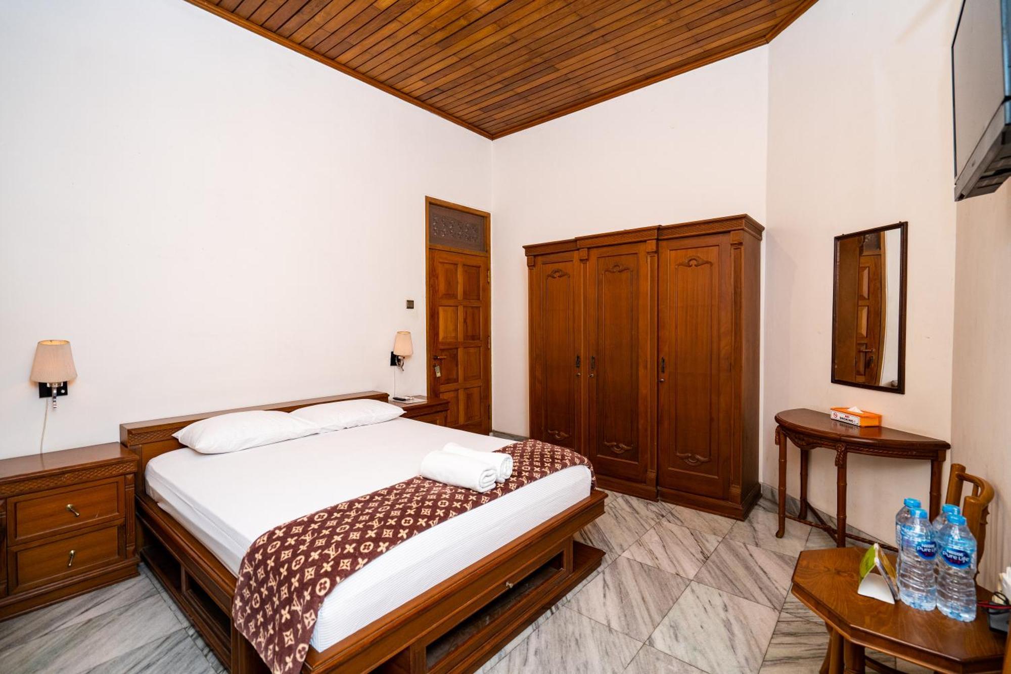 D Ajenk Boutique Guesthouse Kejayan Exteriör bild