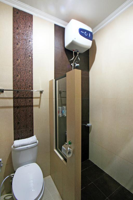 D Ajenk Boutique Guesthouse Kejayan Rum bild