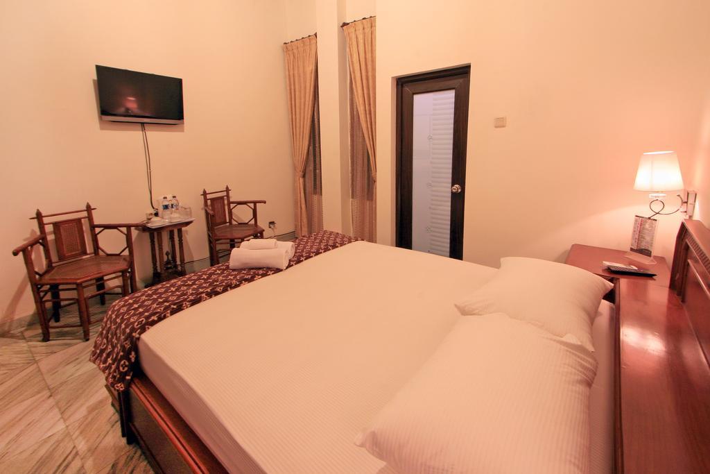 D Ajenk Boutique Guesthouse Kejayan Rum bild