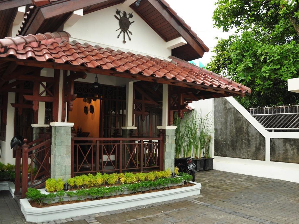 D Ajenk Boutique Guesthouse Kejayan Exteriör bild