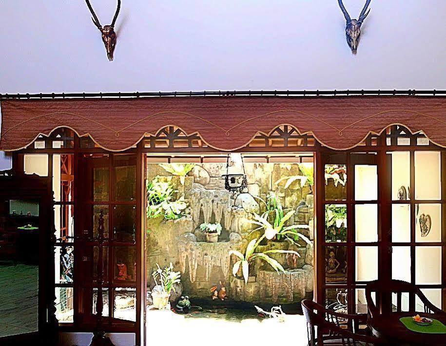 D Ajenk Boutique Guesthouse Kejayan Exteriör bild
